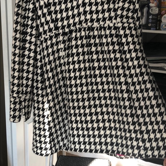 Women’s Pea Coat - Picture 6 of 6